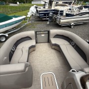2019 BENNINGTON 21SSBXP TRIPLE